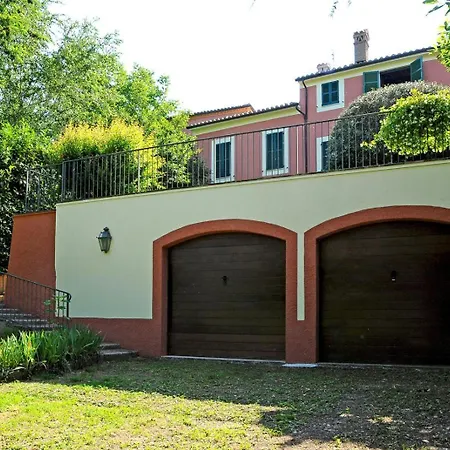 Βίλα La Casa In For 9 Park In The Hill *