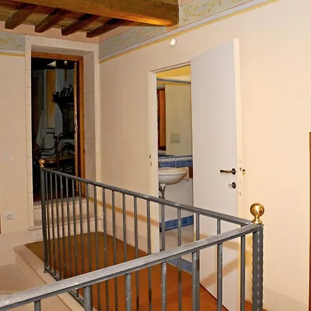 Βίλα La Casa In For 9 Park In The Hill Collamato